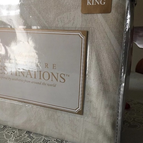 Luxury Jacquard Duvet Cover Mayfair, King S. $529 - Picture 6 of 7